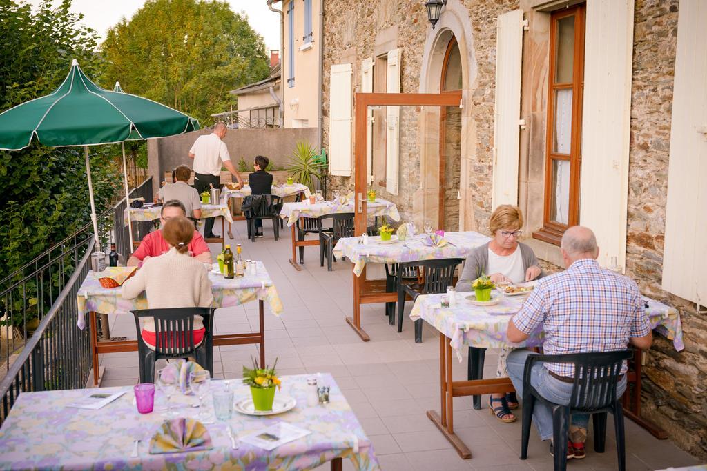 Logis - Hostellerie Des Lauriers - Et Restaurant 2*