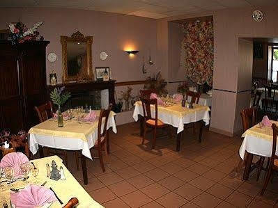 Logis - Hostellerie Des Lauriers - Et Restaurant Alban